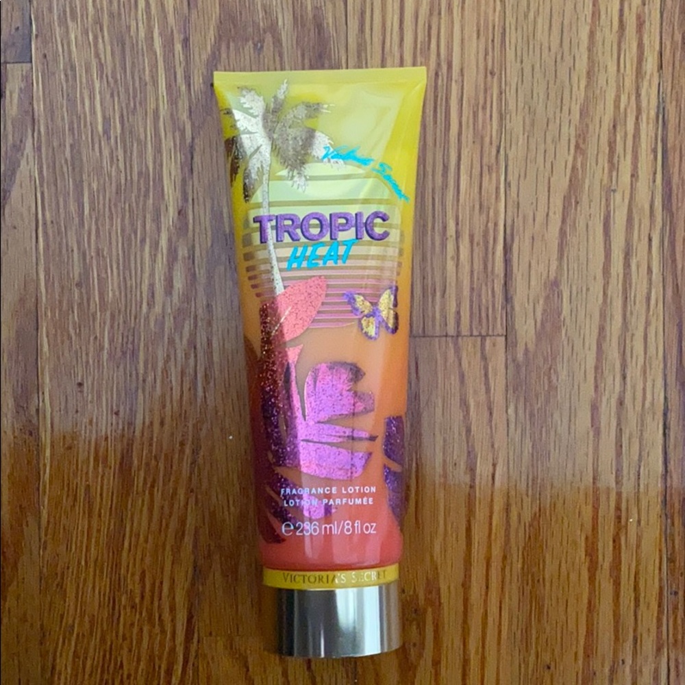 Victoria Secret Tropic Heat Body Lotion
